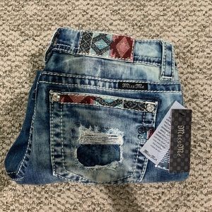 Miss Me Capri Jeans